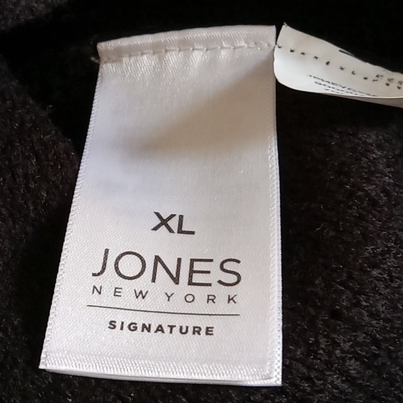 Jones New York Signature sweater in women's XL black acrylic w/ kangaroo pouch - Picture 10 of 13